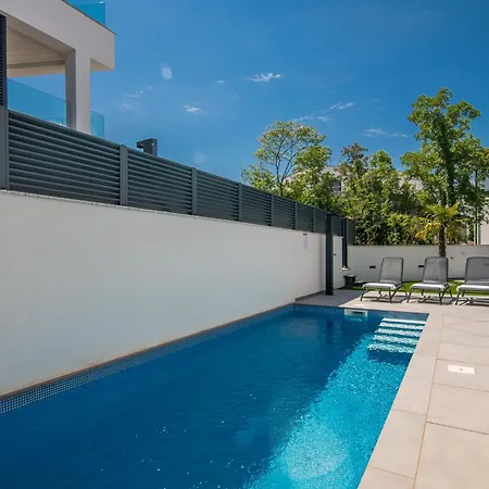 Apartment Bp Lux With Private Pool *