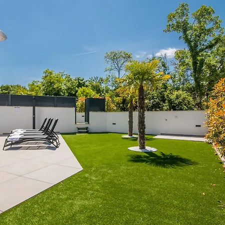 Bp Lux With Private Pool