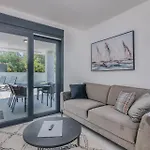 Apartman Bp Lux With Private Pool Njivice